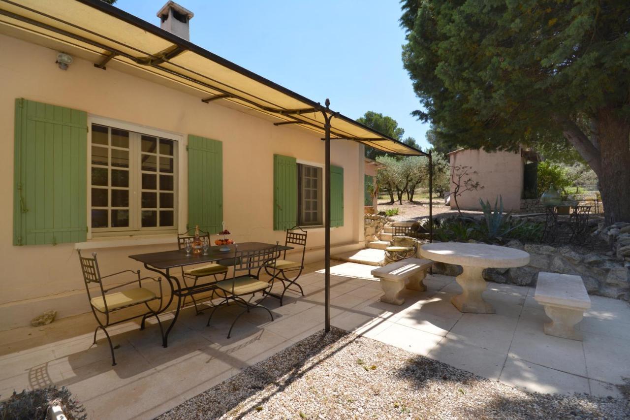 Villa les mazets de la reine Pédauque à Paradou Extérieur photo