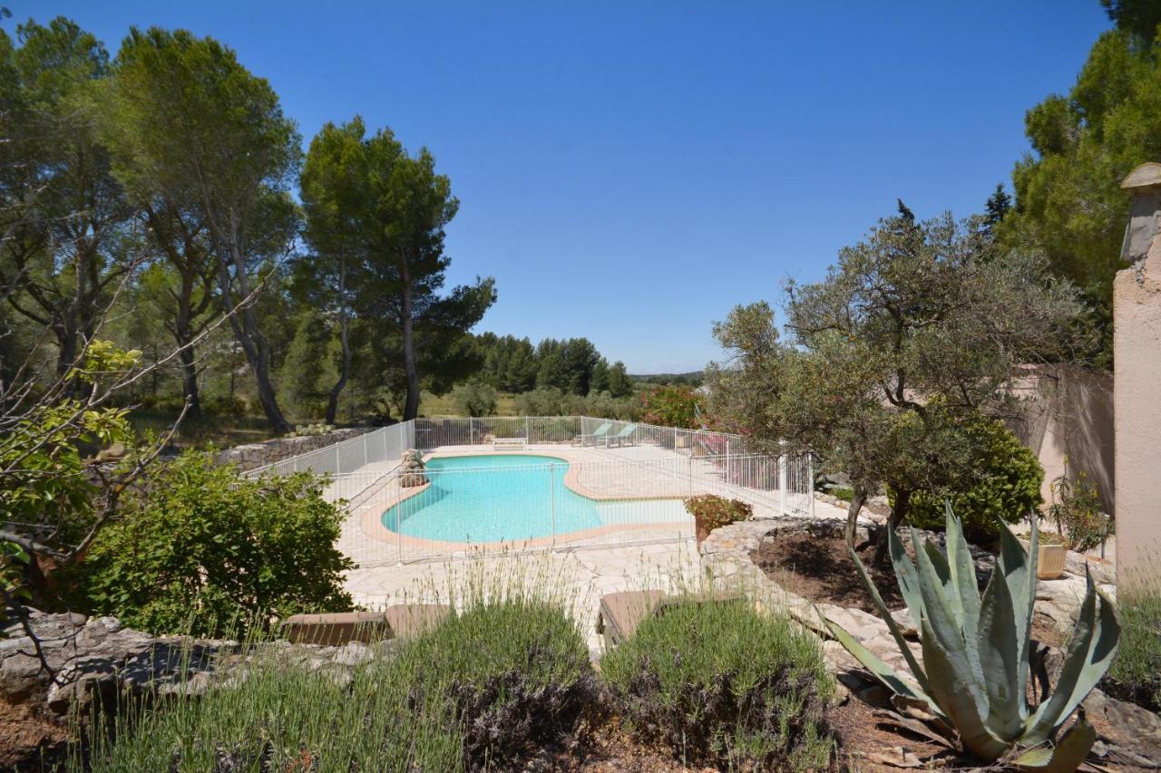 Villa les mazets de la reine Pédauque à Paradou Extérieur photo